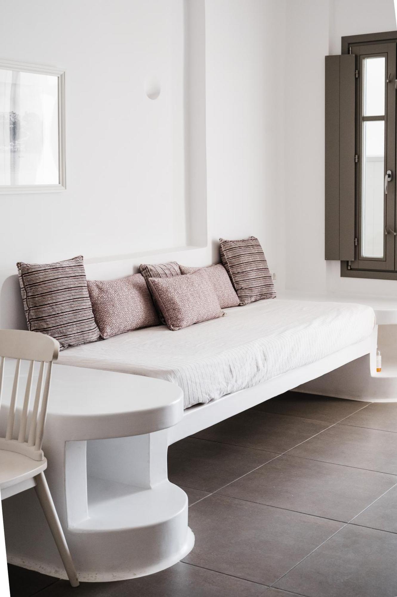 Amphitrite Suites Santorini Vóthon Oda fotoğraf